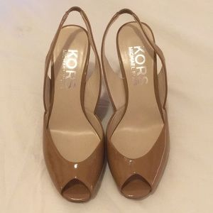 Patent leather sling back peep toes MK heels